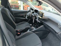 
										Peugeot 2008 1.2 Active 100 cv full									